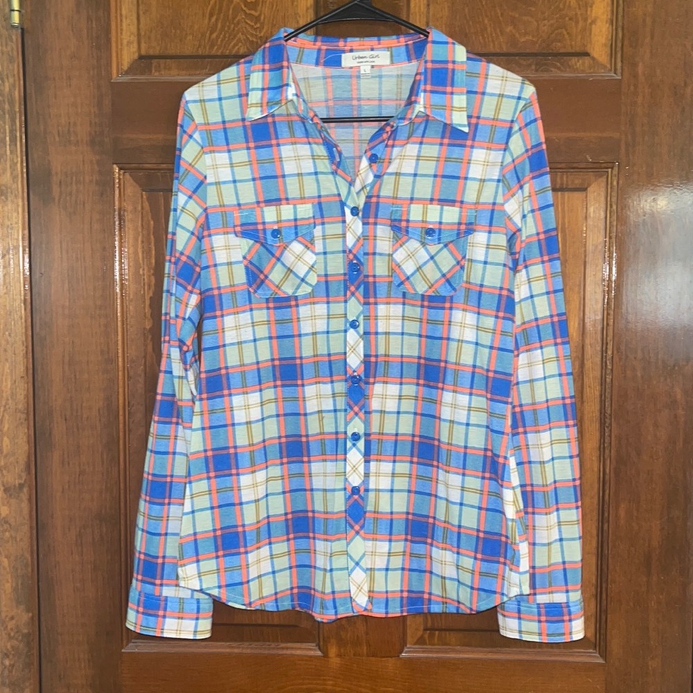 Women’s plaid button up shirt in pastel colors
